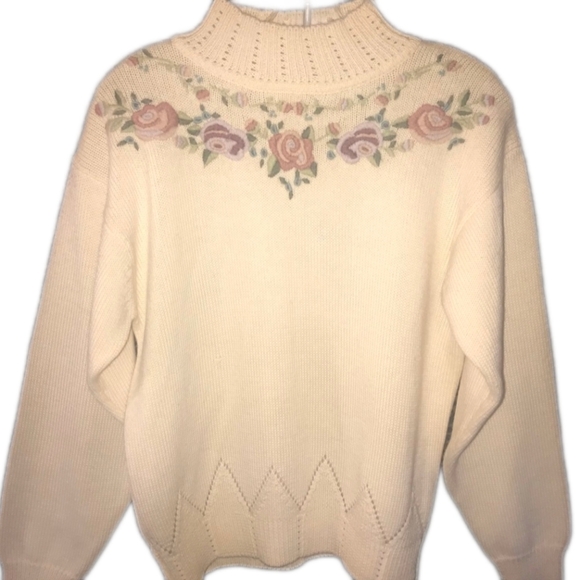 BEAUTIFUL VINTAGE ST MICHAEL EMBROIDERY SWEATER MADE IN HONG KONG - Picture 1 of 10